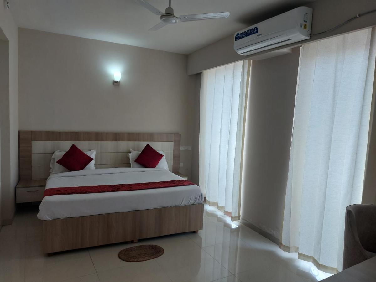 Baal Krishna Homestay Vrindavan Ngoại thất bức ảnh